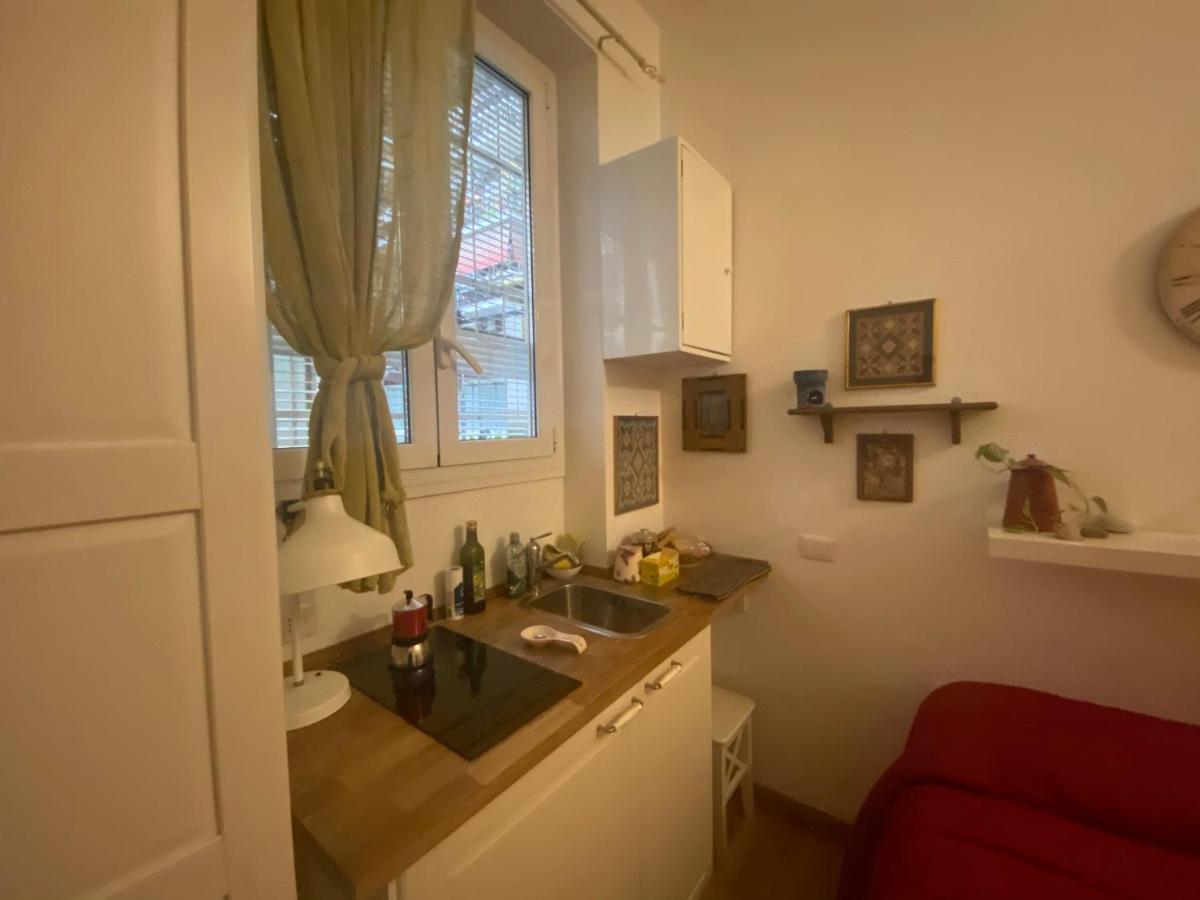 Piccolo E Indipendente A Garbatella Apartment Rome Bagian luar foto
