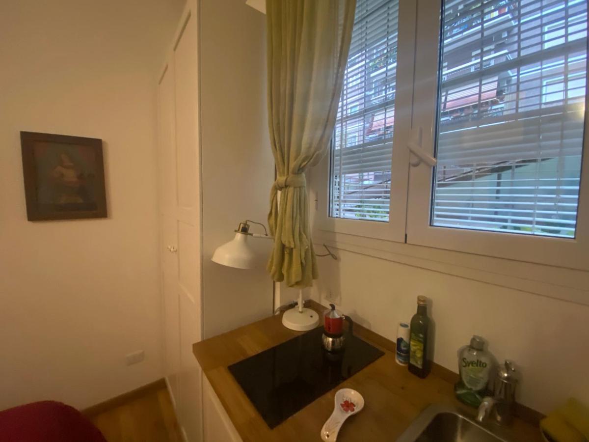 Piccolo E Indipendente A Garbatella Apartment Rome Bagian luar foto